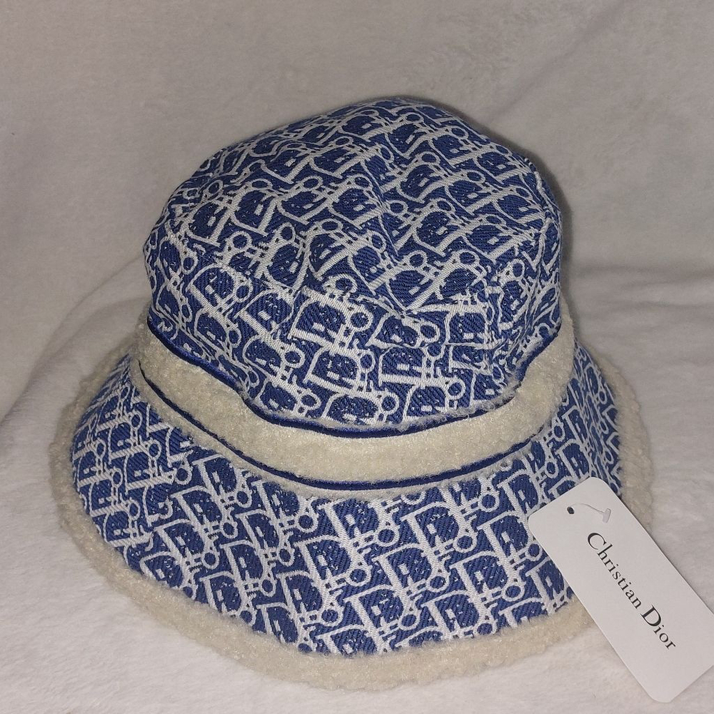 White and Oblique Bucket Ha - Picture 2 of 4